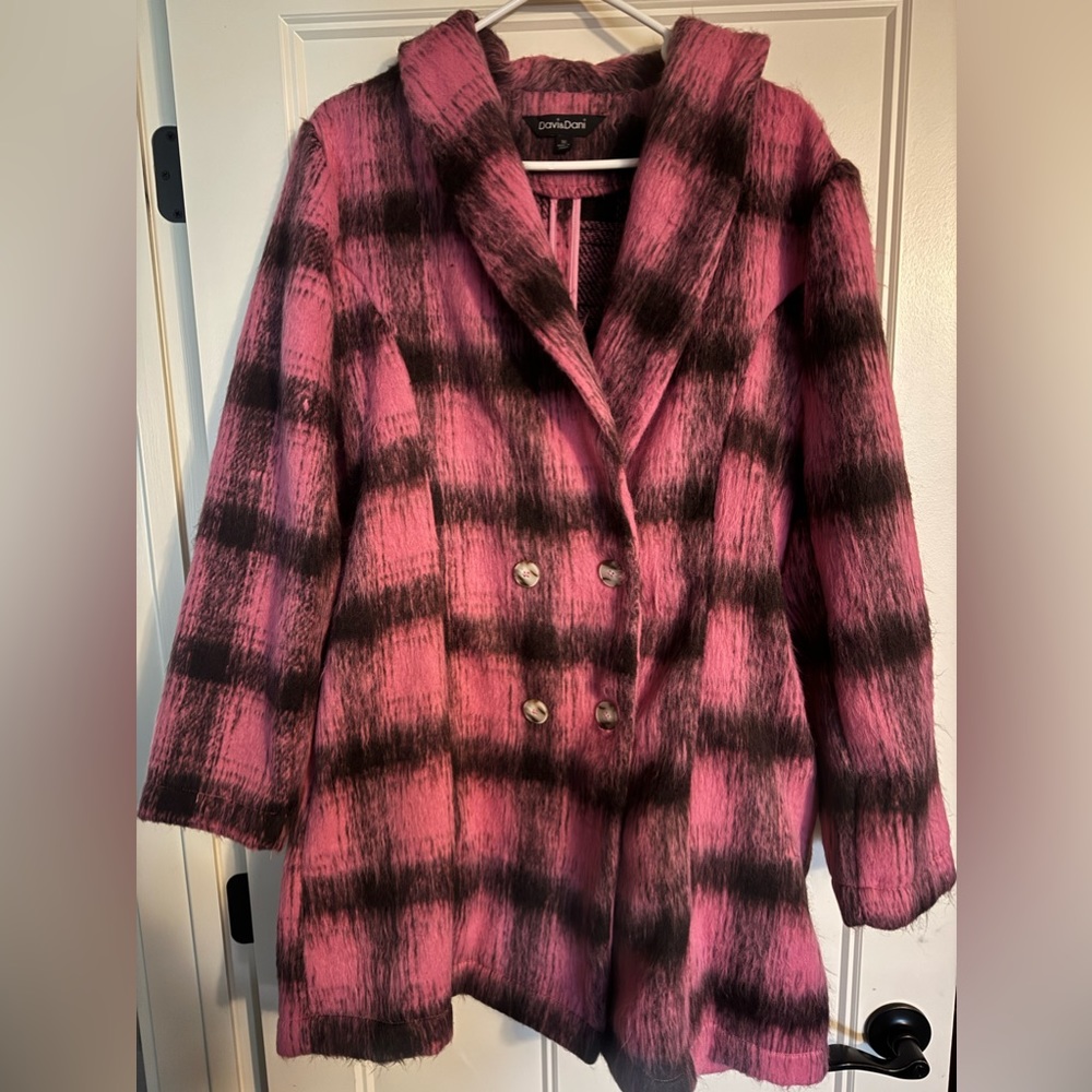 BRAND NEW 1XL PINK AND BLACK COAT